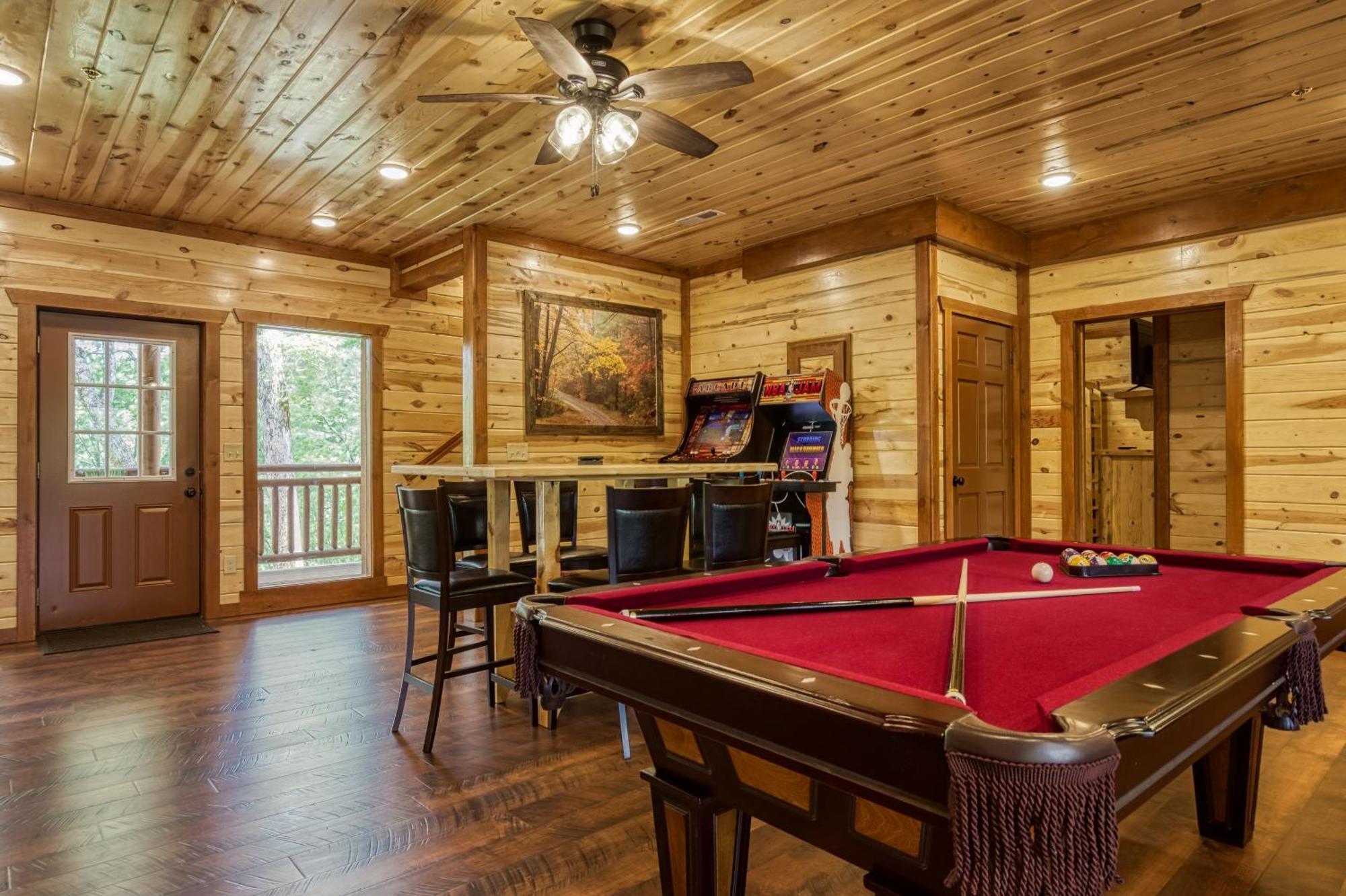 Majestic Splash- 8 Bedroom, Indoor Pool, Hot Tub, 1089 Free Tickets Each Paid Day, Dollywood Sevierville Bagian luar foto