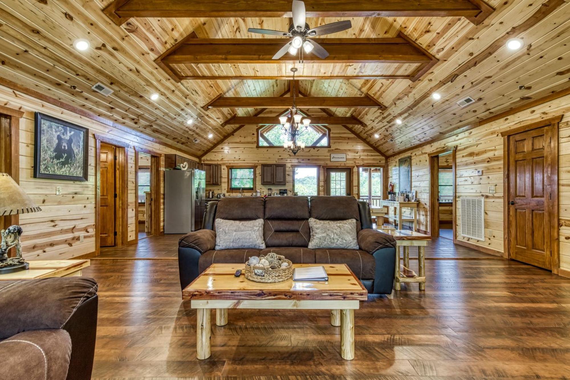 Majestic Splash- 8 Bedroom, Indoor Pool, Hot Tub, 1089 Free Tickets Each Paid Day, Dollywood Sevierville Bagian luar foto