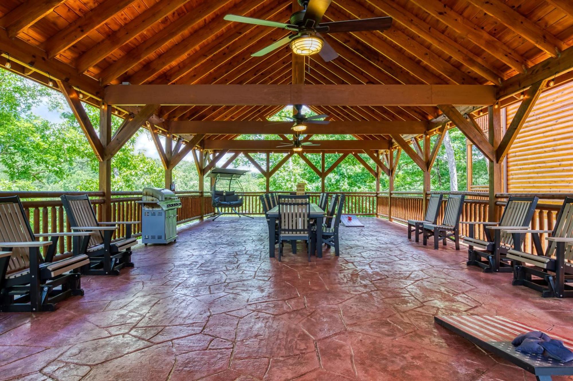 Majestic Splash- 8 Bedroom, Indoor Pool, Hot Tub, 1089 Free Tickets Each Paid Day, Dollywood Sevierville Bagian luar foto
