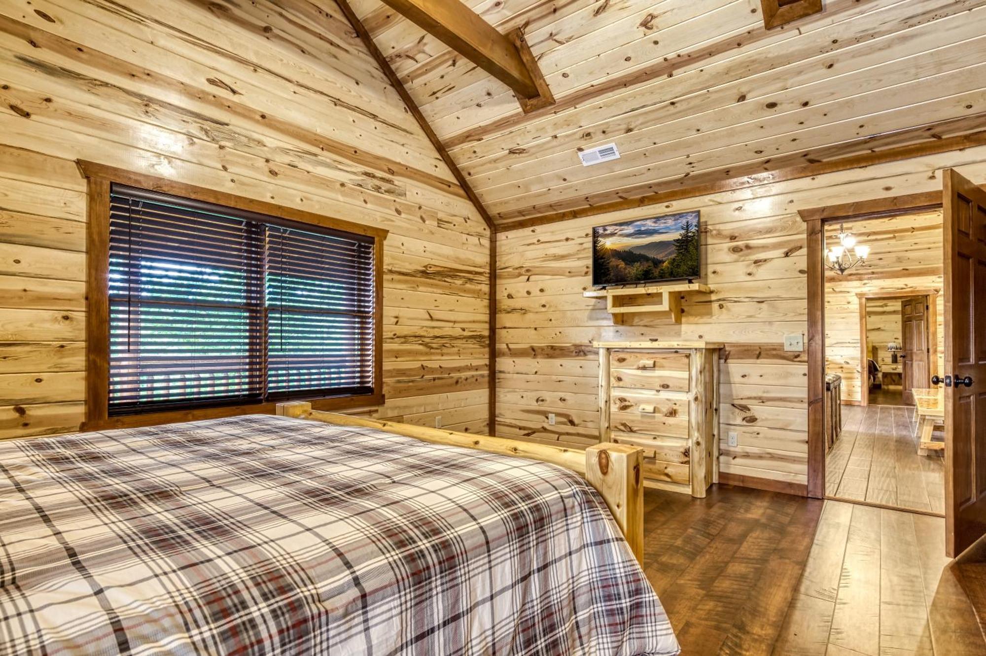 Majestic Splash- 8 Bedroom, Indoor Pool, Hot Tub, 1089 Free Tickets Each Paid Day, Dollywood Sevierville Bagian luar foto
